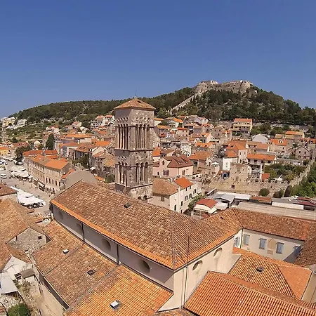 Apartment Ivanje Gomile Bb III * Stari Grad (Hvar)