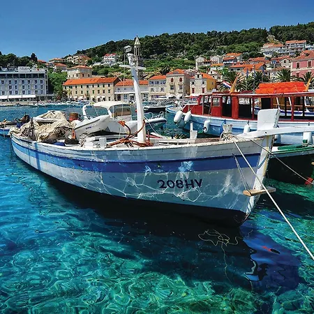 Apartment Ivanje Gomile Bb III Apartment Stari Grad (Hvar)