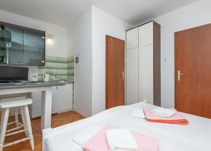 Apartman Apartment Ivanje Gomile Bb III Stari Grad (Hvar)